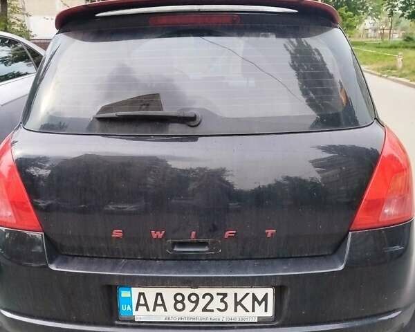 Чорний Сузукі Свифт, об'ємом двигуна 1.33 л та пробігом 156 тис. км за 5000 $, фото 5 на Automoto.ua