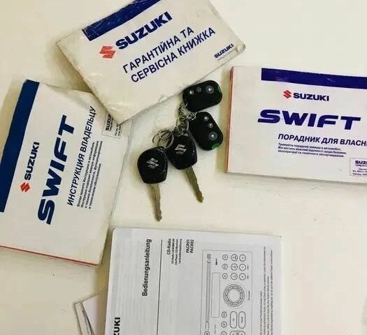 Черный Сузуки Свифт, объемом двигателя 1.3 л и пробегом 310 тыс. км за 5000 $, фото 2 на Automoto.ua