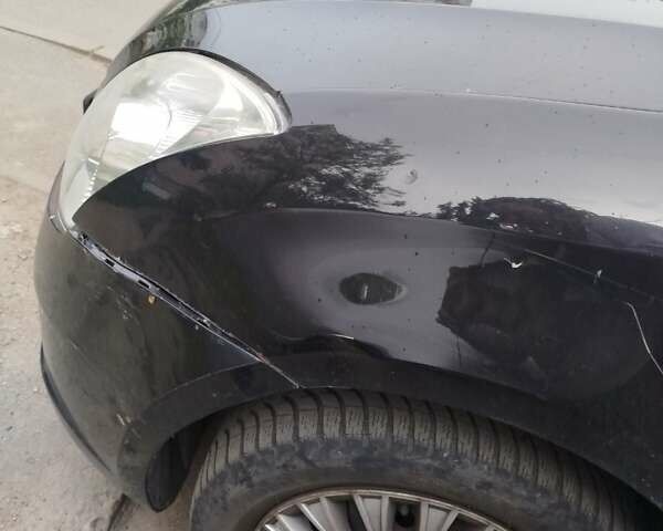Чорний Сузукі Свифт, об'ємом двигуна 1.33 л та пробігом 156 тис. км за 5000 $, фото 2 на Automoto.ua