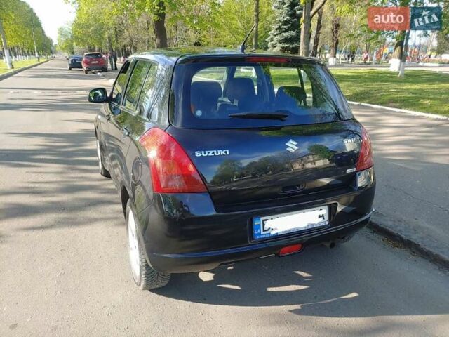 Чорний Сузукі Свифт, об'ємом двигуна 1.3 л та пробігом 152 тис. км за 5500 $, фото 8 на Automoto.ua