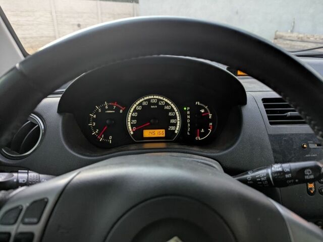 Черный Сузуки Свифт, объемом двигателя 1.5 л и пробегом 145 тыс. км за 5200 $, фото 5 на Automoto.ua