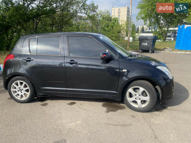 Чорний Сузукі Свифт, об'ємом двигуна 1.5 л та пробігом 289 тис. км за 5400 $, фото 6 на Automoto.ua