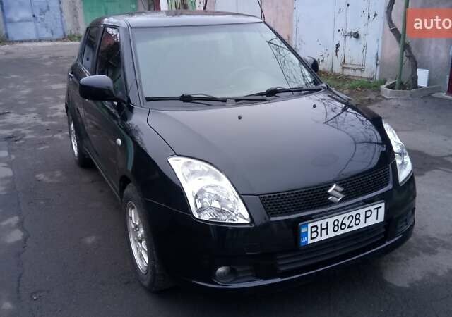 Черный Сузуки Свифт, объемом двигателя 1.49 л и пробегом 146 тыс. км за 5000 $, фото 10 на Automoto.ua