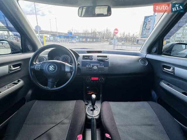 Чорний Сузукі Свифт, об'ємом двигуна 1.33 л та пробігом 184 тис. км за 4450 $, фото 6 на Automoto.ua
