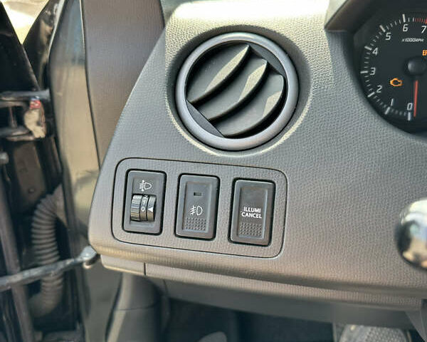 Чорний Сузукі Свифт, об'ємом двигуна 1.33 л та пробігом 229 тис. км за 3799 $, фото 17 на Automoto.ua