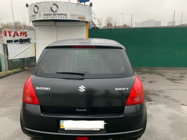 Чорний Сузукі Свифт, об'ємом двигуна 1.3 л та пробігом 245 тис. км за 4300 $, фото 3 на Automoto.ua