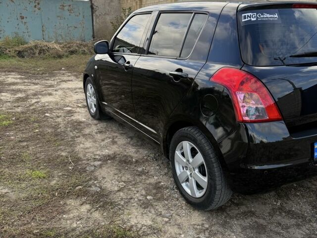 Сузуки Свифт 2007 в Одессе на Automoto.ua Черный Сузуки Свифт, объемом двигателя 1.5 л и пробегом 215 тыс. км за 6000 $, фото 3 на Automoto.ua