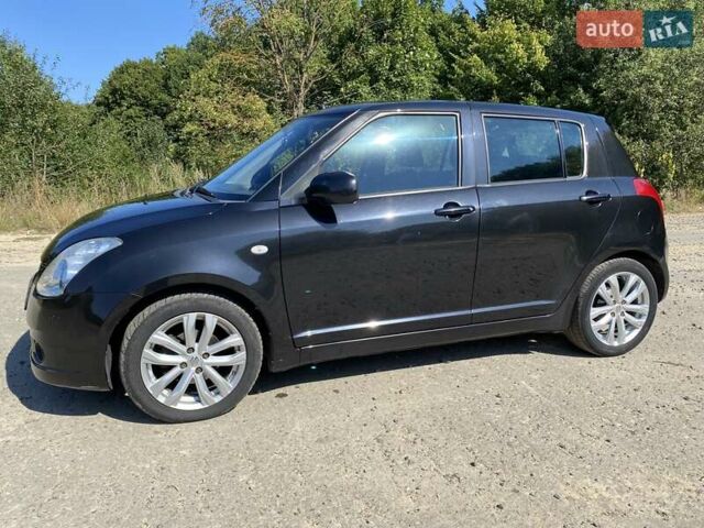 Чорний Сузукі Свифт, об'ємом двигуна 1.49 л та пробігом 202 тис. км за 6000 $, фото 2 на Automoto.ua