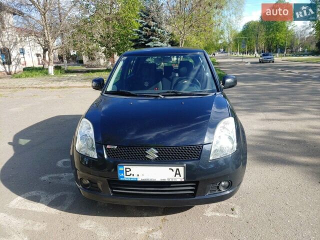 Чорний Сузукі Свифт, об'ємом двигуна 1.3 л та пробігом 152 тис. км за 5500 $, фото 4 на Automoto.ua