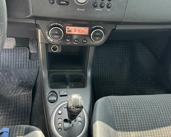 Чорний Сузукі Свифт, об'ємом двигуна 1.33 л та пробігом 229 тис. км за 3799 $, фото 13 на Automoto.ua