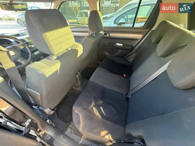 Черный Сузуки Свифт, объемом двигателя 1.33 л и пробегом 85 тыс. км за 6000 $, фото 17 на Automoto.ua