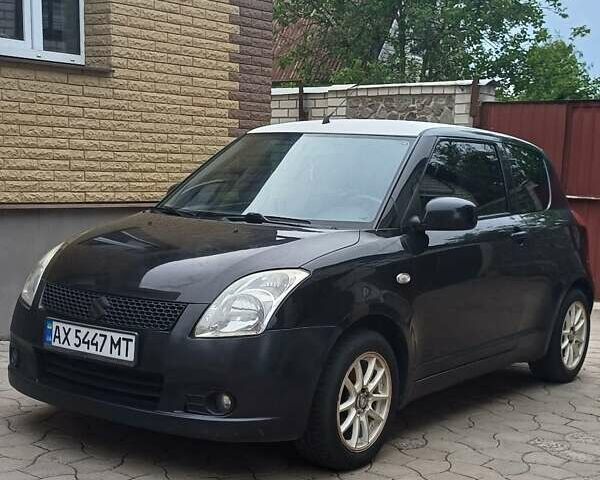 Чорний Сузукі Свифт, об'ємом двигуна 1.33 л та пробігом 164 тис. км за 3900 $, фото 1 на Automoto.ua