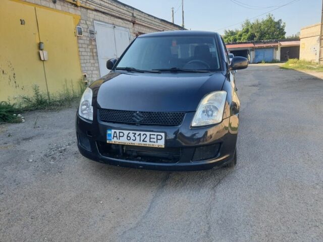 Черный Сузуки Свифт, объемом двигателя 1.5 л и пробегом 999 тыс. км за 3000 $, фото 1 на Automoto.ua