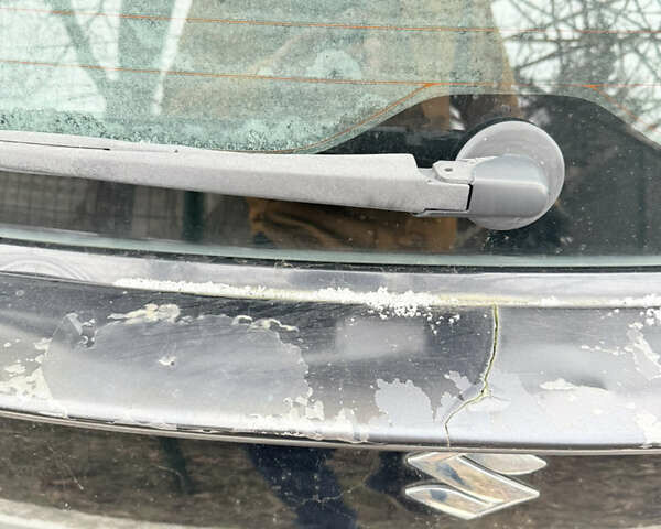 Чорний Сузукі Свифт, об'ємом двигуна 1.33 л та пробігом 327 тис. км за 3800 $, фото 6 на Automoto.ua