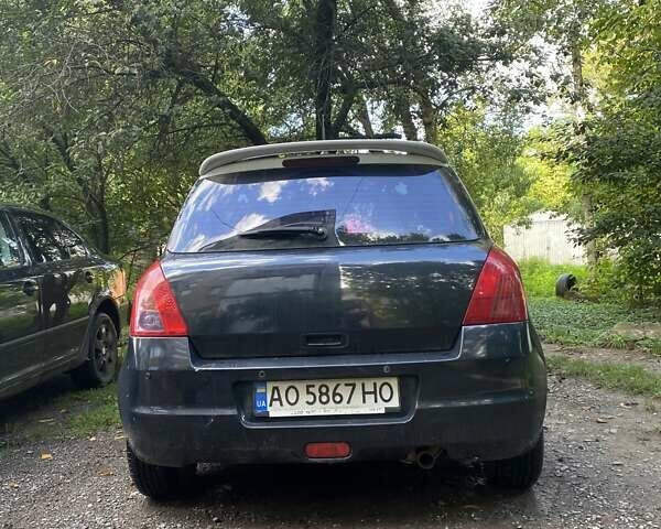 Чорний Сузукі Свифт, об'ємом двигуна 1.49 л та пробігом 255 тис. км за 4200 $, фото 7 на Automoto.ua