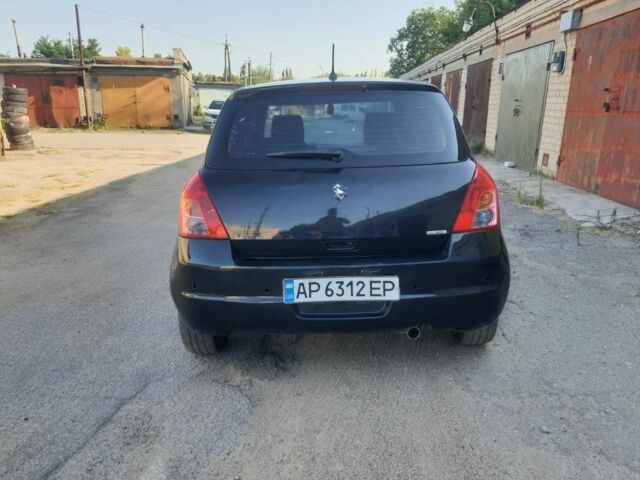 Черный Сузуки Свифт, объемом двигателя 1.5 л и пробегом 999 тыс. км за 3000 $, фото 4 на Automoto.ua