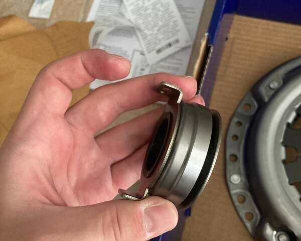 Черный Сузуки Свифт, объемом двигателя 1.33 л и пробегом 210 тыс. км за 4300 $, фото 49 на Automoto.ua