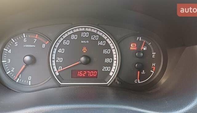 Чорний Сузукі Свифт, об'ємом двигуна 1.33 л та пробігом 164 тис. км за 3900 $, фото 7 на Automoto.ua