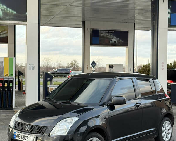 Чорний Сузукі Свифт, об'ємом двигуна 1.33 л та пробігом 199 тис. км за 4799 $, фото 9 на Automoto.ua