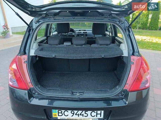 Черный Сузуки Свифт, объемом двигателя 0 л и пробегом 112 тыс. км за 5704 $, фото 12 на Automoto.ua