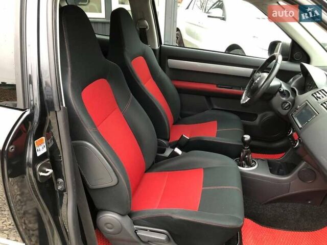 Черный Сузуки Свифт, объемом двигателя 1.59 л и пробегом 130 тыс. км за 8299 $, фото 19 на Automoto.ua
