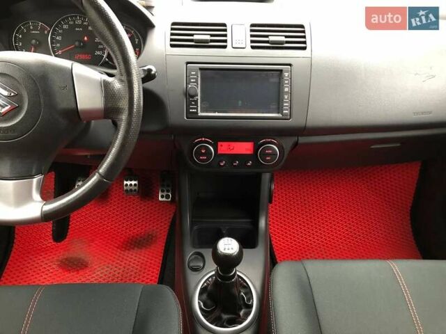 Черный Сузуки Свифт, объемом двигателя 1.59 л и пробегом 130 тыс. км за 8299 $, фото 22 на Automoto.ua