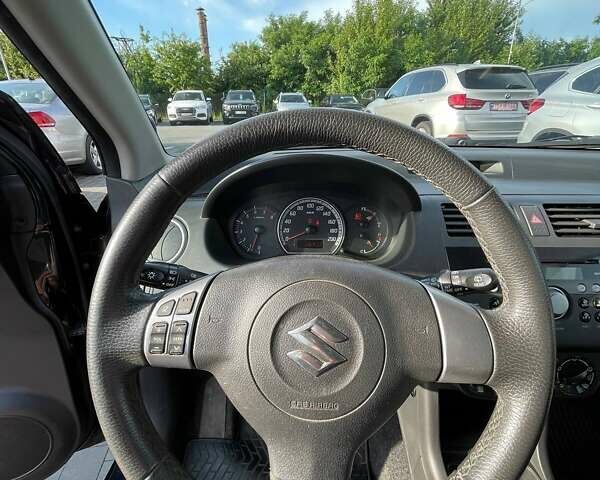 Чорний Сузукі Свифт, об'ємом двигуна 1.33 л та пробігом 46 тис. км за 6200 $, фото 10 на Automoto.ua