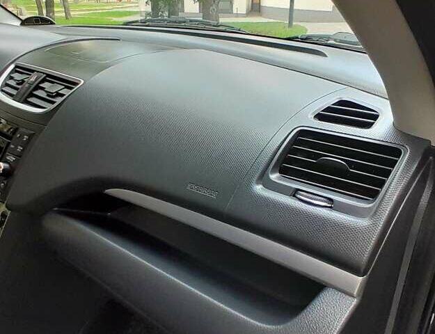 Чорний Сузукі Свифт, об'ємом двигуна 1.24 л та пробігом 126 тис. км за 8300 $, фото 61 на Automoto.ua