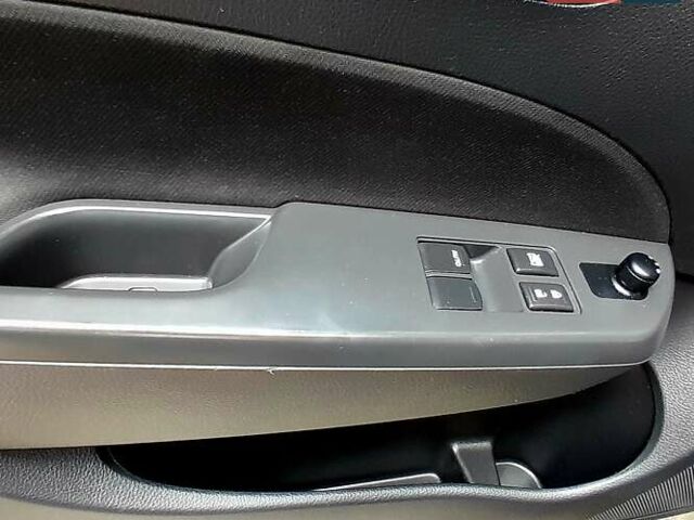 Чорний Сузукі Свифт, об'ємом двигуна 1.24 л та пробігом 126 тис. км за 8300 $, фото 44 на Automoto.ua