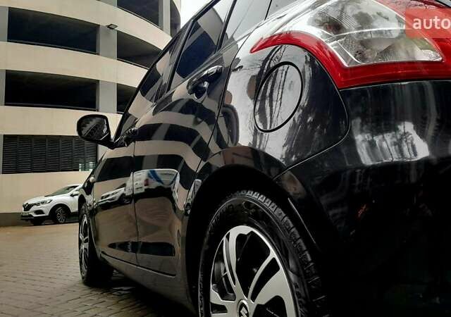 Черный Сузуки Свифт, объемом двигателя 1.25 л и пробегом 126 тыс. км за 8399 $, фото 7 на Automoto.ua