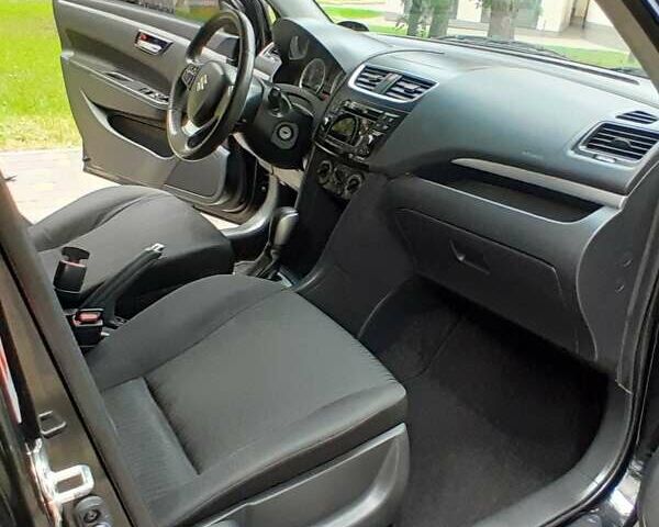 Чорний Сузукі Свифт, об'ємом двигуна 1.24 л та пробігом 126 тис. км за 8300 $, фото 32 на Automoto.ua