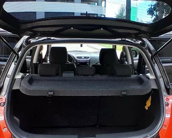 Чорний Сузукі Свифт, об'ємом двигуна 1.24 л та пробігом 126 тис. км за 8300 $, фото 54 на Automoto.ua