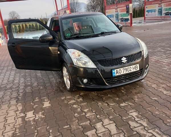 Черный Сузуки Свифт, объемом двигателя 1.2 л и пробегом 195 тыс. км за 5700 $, фото 2 на Automoto.ua