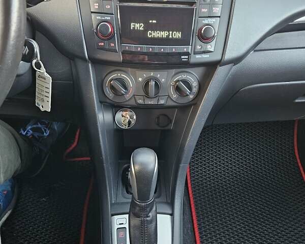 Черный Сузуки Свифт, объемом двигателя 1.33 л и пробегом 148 тыс. км за 7500 $, фото 4 на Automoto.ua