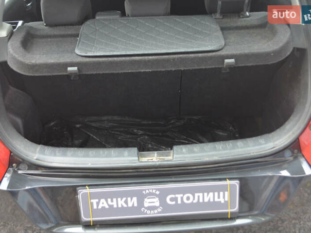 Черный Сузуки Свифт, объемом двигателя 1.3 л и пробегом 254 тыс. км за 6800 $, фото 31 на Automoto.ua