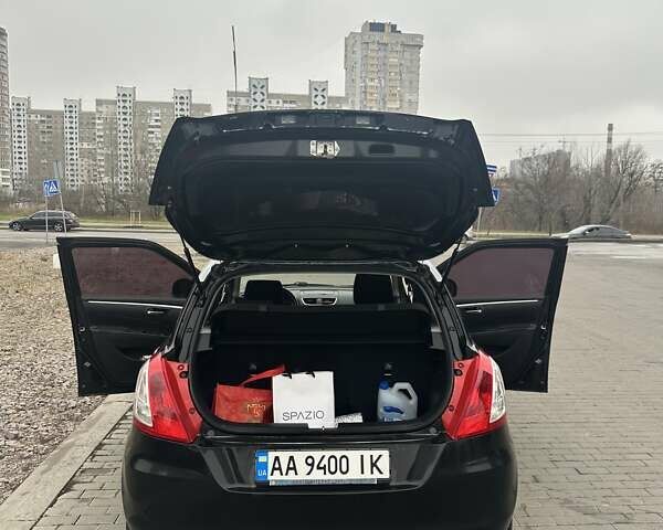 Черный Сузуки Свифт, объемом двигателя 1.24 л и пробегом 103 тыс. км за 10200 $, фото 4 на Automoto.ua