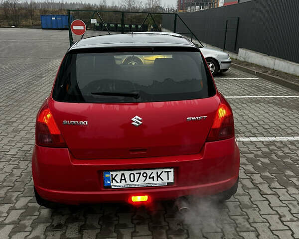 Червоний Сузукі Свифт, об'ємом двигуна 1.49 л та пробігом 215 тис. км за 5800 $, фото 6 на Automoto.ua