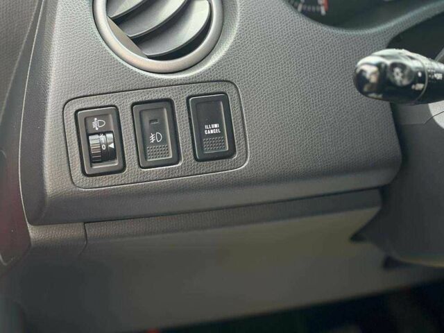 Красный Сузуки Свифт, объемом двигателя 1.3 л и пробегом 178 тыс. км за 5500 $, фото 9 на Automoto.ua