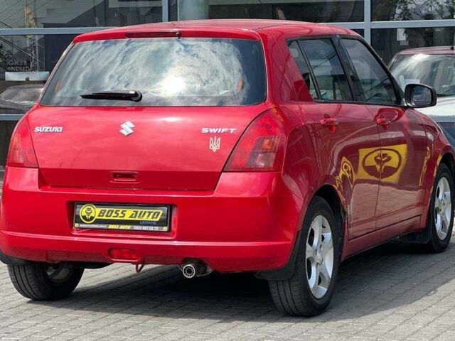 Красный Сузуки Свифт, объемом двигателя 1.3 л и пробегом 178 тыс. км за 5500 $, фото 5 на Automoto.ua