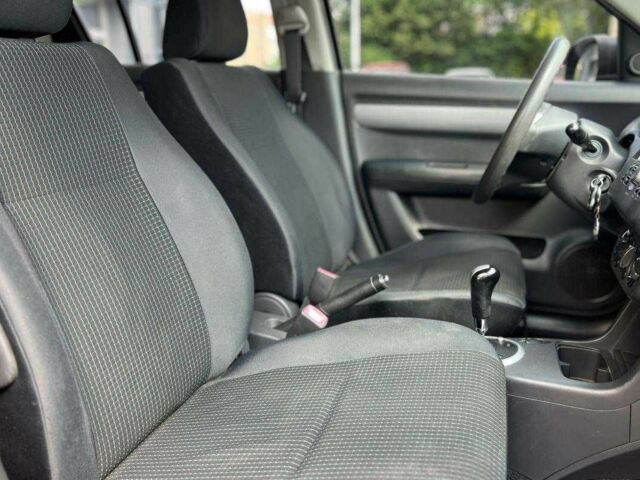 Красный Сузуки Свифт, объемом двигателя 1.3 л и пробегом 178 тыс. км за 5500 $, фото 16 на Automoto.ua