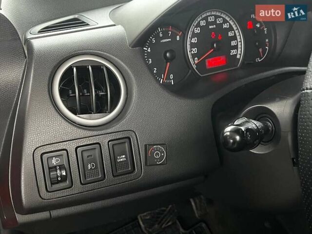 Красный Сузуки Свифт, объемом двигателя 1.3 л и пробегом 260 тыс. км за 4500 $, фото 15 на Automoto.ua