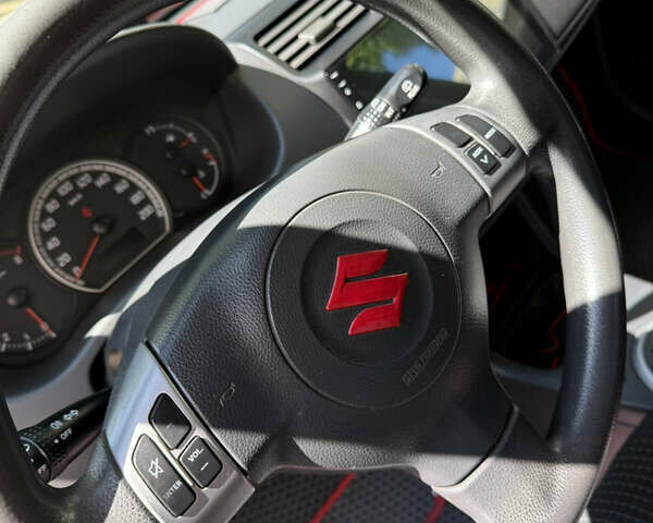 Красный Сузуки Свифт, объемом двигателя 1.33 л и пробегом 163 тыс. км за 4600 $, фото 30 на Automoto.ua
