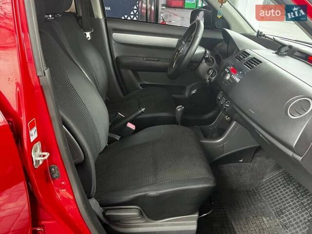 Красный Сузуки Свифт, объемом двигателя 1.3 л и пробегом 260 тыс. км за 4500 $, фото 11 на Automoto.ua