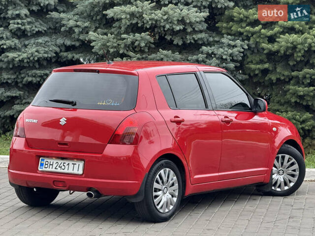 Червоний Сузукі Свифт, об'ємом двигуна 1.49 л та пробігом 160 тис. км за 5300 $, фото 16 на Automoto.ua