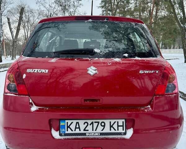 Червоний Сузукі Свифт, об'ємом двигуна 1.49 л та пробігом 174 тис. км за 5500 $, фото 5 на Automoto.ua