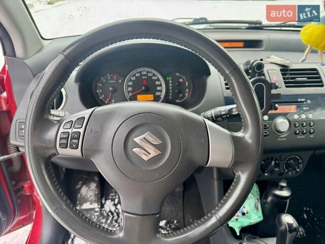 Червоний Сузукі Свифт, об'ємом двигуна 1.49 л та пробігом 174 тис. км за 5500 $, фото 31 на Automoto.ua