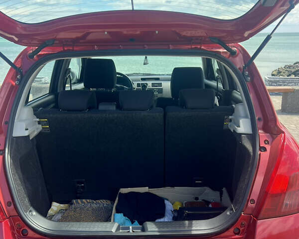 Червоний Сузукі Свифт, об'ємом двигуна 1.5 л та пробігом 163 тис. км за 5500 $, фото 19 на Automoto.ua