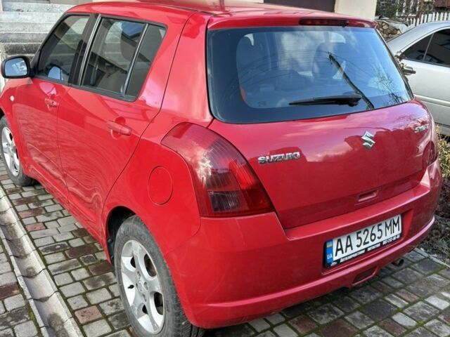 Червоний Сузукі Свифт, об'ємом двигуна 1.3 л та пробігом 165 тис. км за 5500 $, фото 1 на Automoto.ua