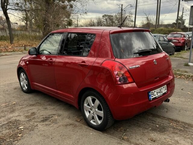 Красный Сузуки Свифт, объемом двигателя 1.5 л и пробегом 186 тыс. км за 6200 $, фото 3 на Automoto.ua