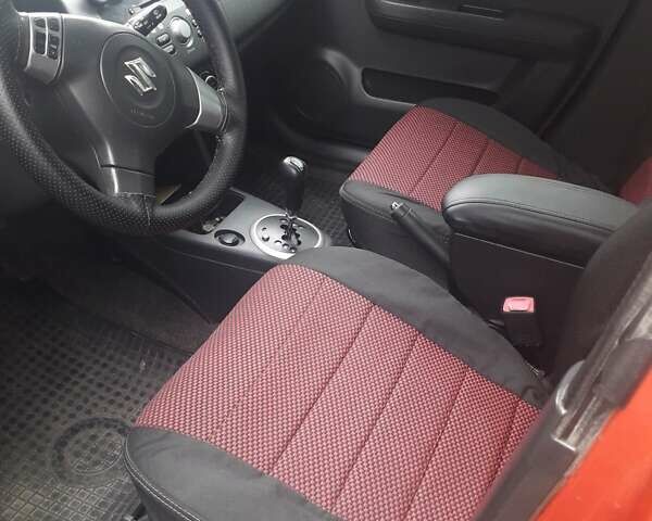 Сузукі Свифт 2007 у Києві на Automoto.ua Червоний Сузукі Свифт, об'ємом двигуна 1.33 л та пробігом 220 тис. км за 6500 $, фото 26 на Automoto.ua